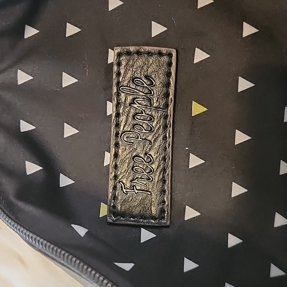 Free People Black Leather Hand Bag 15" x 12" - Picture 3 of 12